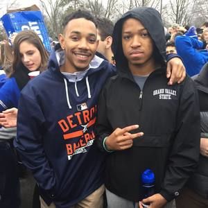 Meet your Posher, Aaron